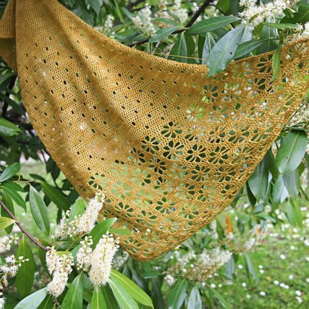 falling blossoms shawl © Ana D